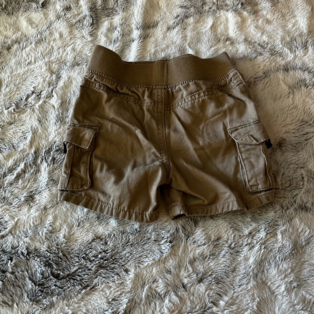 Cat & Jack 2 Pack Shorts (boys) 18 month - Picture 5 of 5